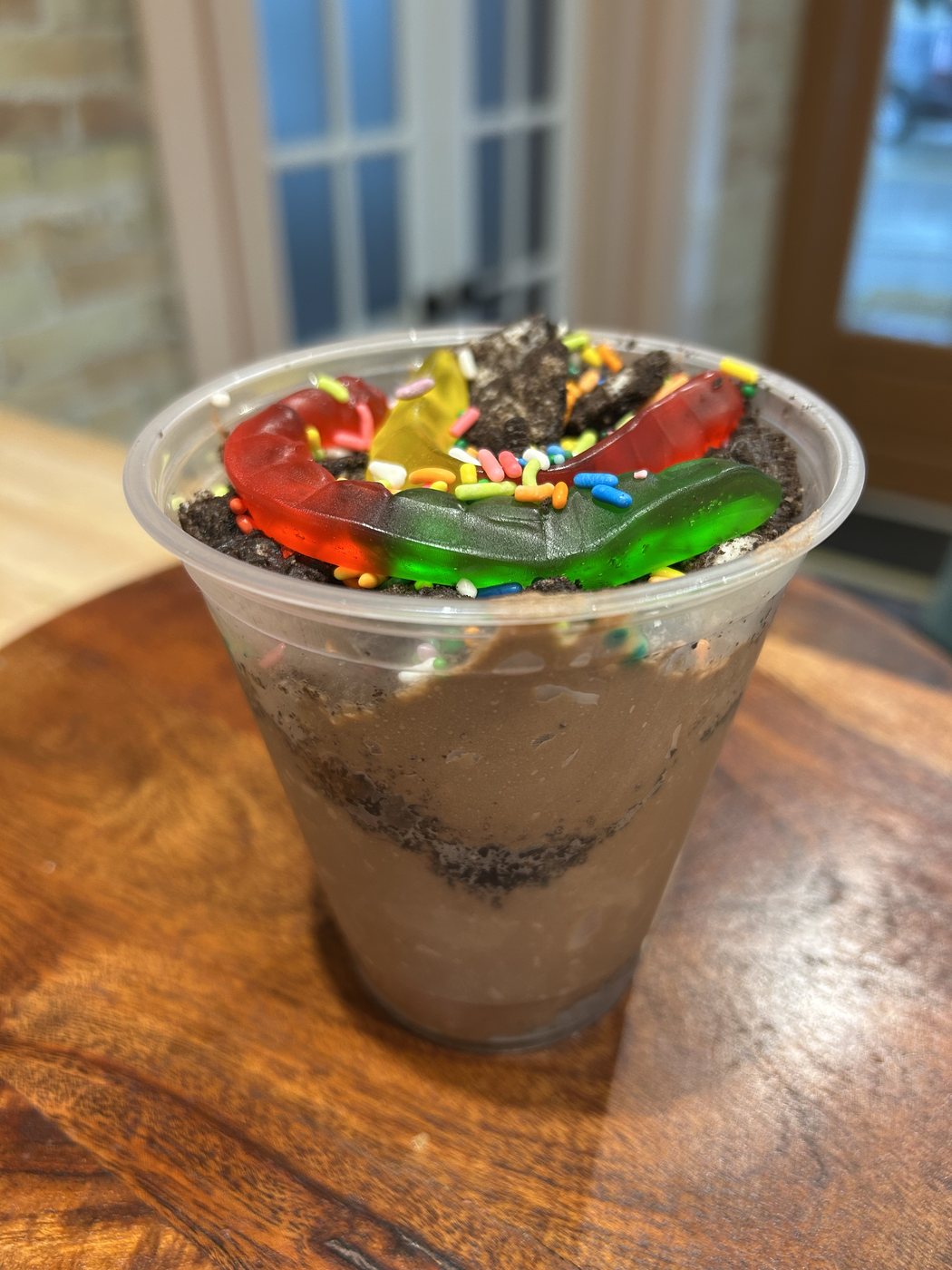 Oreo dirt cake pudding cup with gummy worms